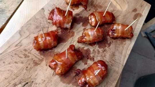 Chicken honey pops